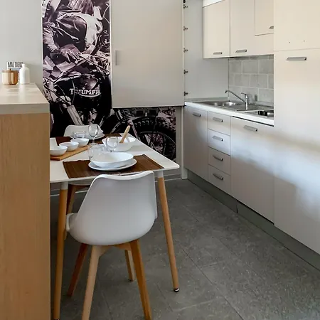 Ampio Monolocale - 4 Ospiti Con Garage Nei Dintorni A Pagamento 公寓 都灵