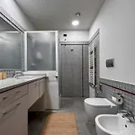 Ampio Monolocale - 4 Ospiti Con Garage Nei Dintorni A Pagamento Apartment Turin